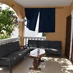 Appartement Ruhige Mit Terrasse Und Garten By Interhome *