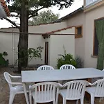 Appartement Ruhige Mit Terrasse Und Garten By Interhome